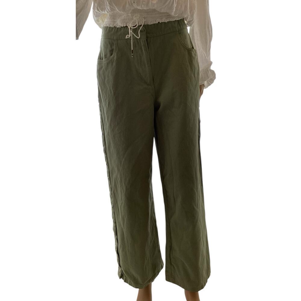 Boohoo wide leg jeans/pants studded side details sz 12 green